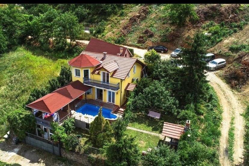 Yellow House Villa Novi Sad Exterior photo